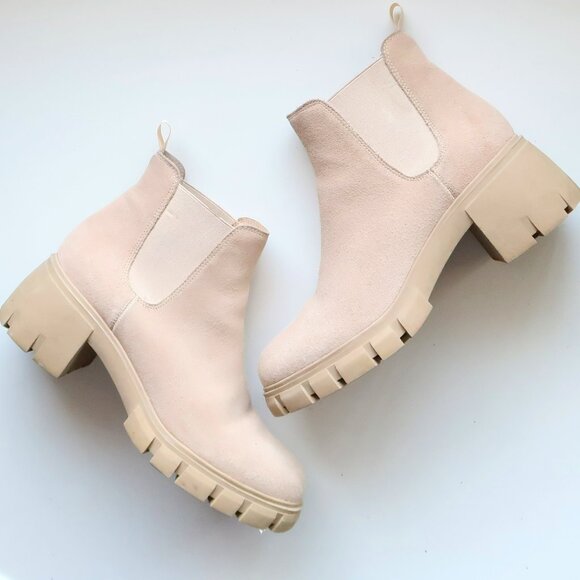 Steve Madden Howler Beige Suede Chelsea Ankle Boots Lug Sole Fall Chunky Booties - Picture 2 of 16